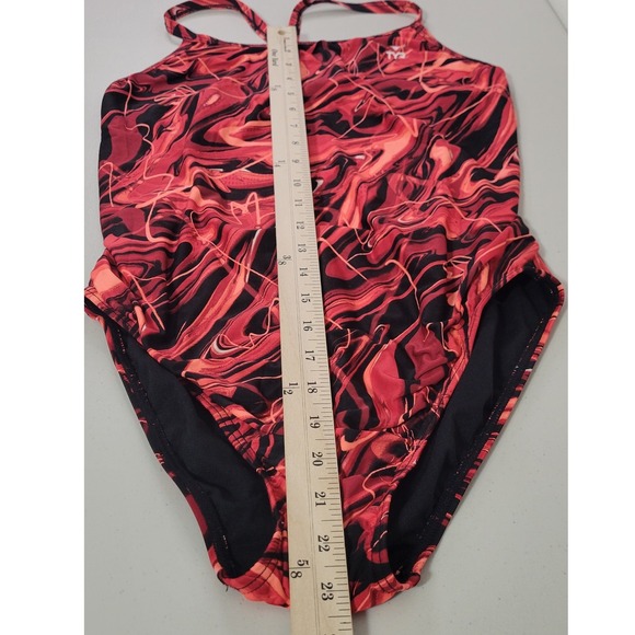 TYR Women's Hydra Maxfit SZ 40 Red Black One Piece Swimsuit Athletic Performance - Picture 8 of 8